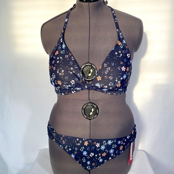 Xhilaration Floral Bathing Suit - Picture 1 of 14
